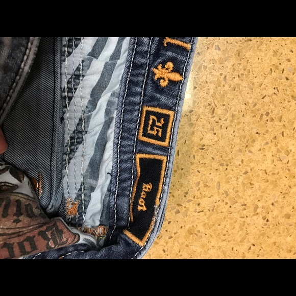 Rock Revival Jeans - Picture 4 of 6